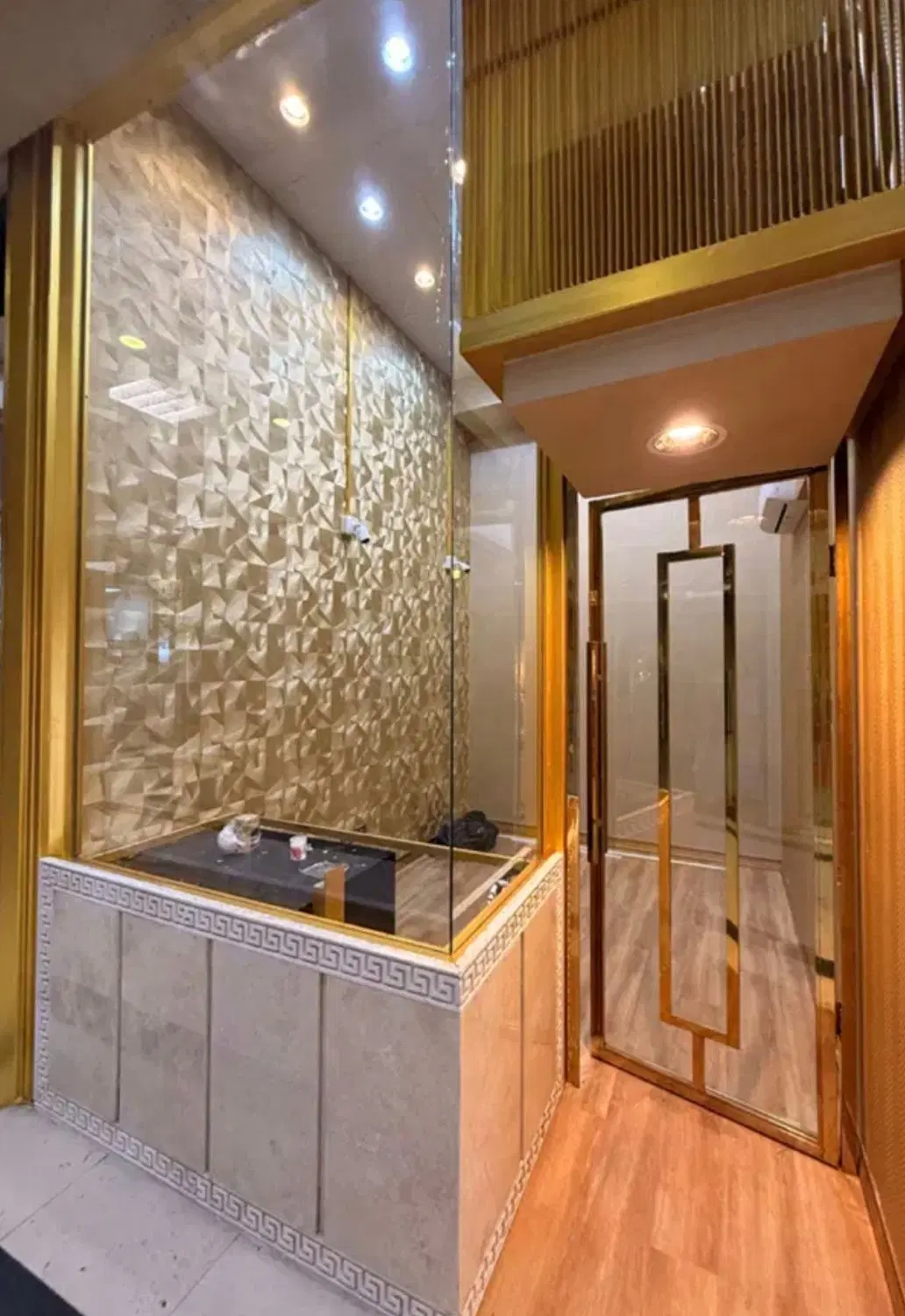 اجاره مغازه واقع در پارامونت