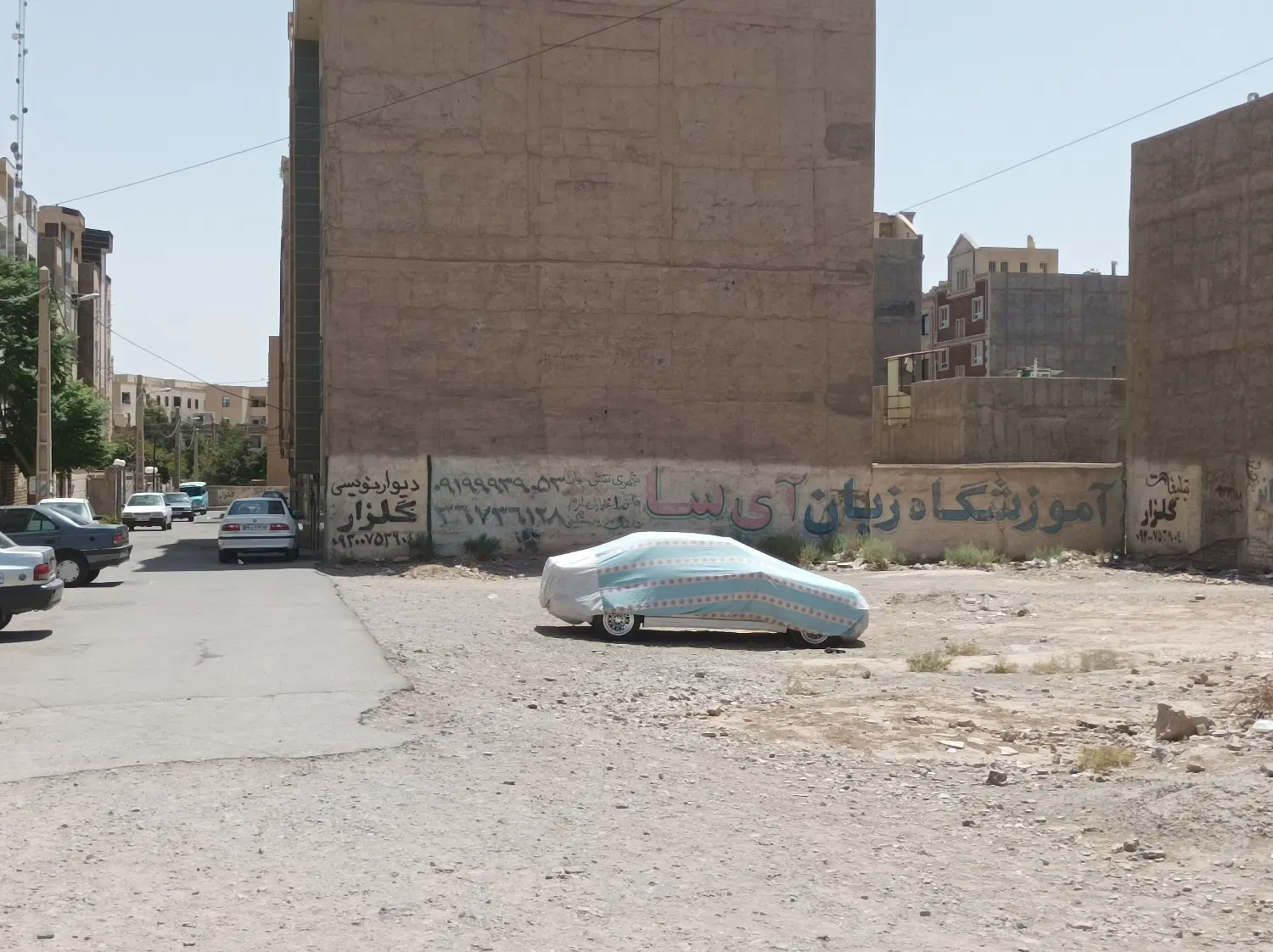 ۱۸۰مترمربع شش انگ