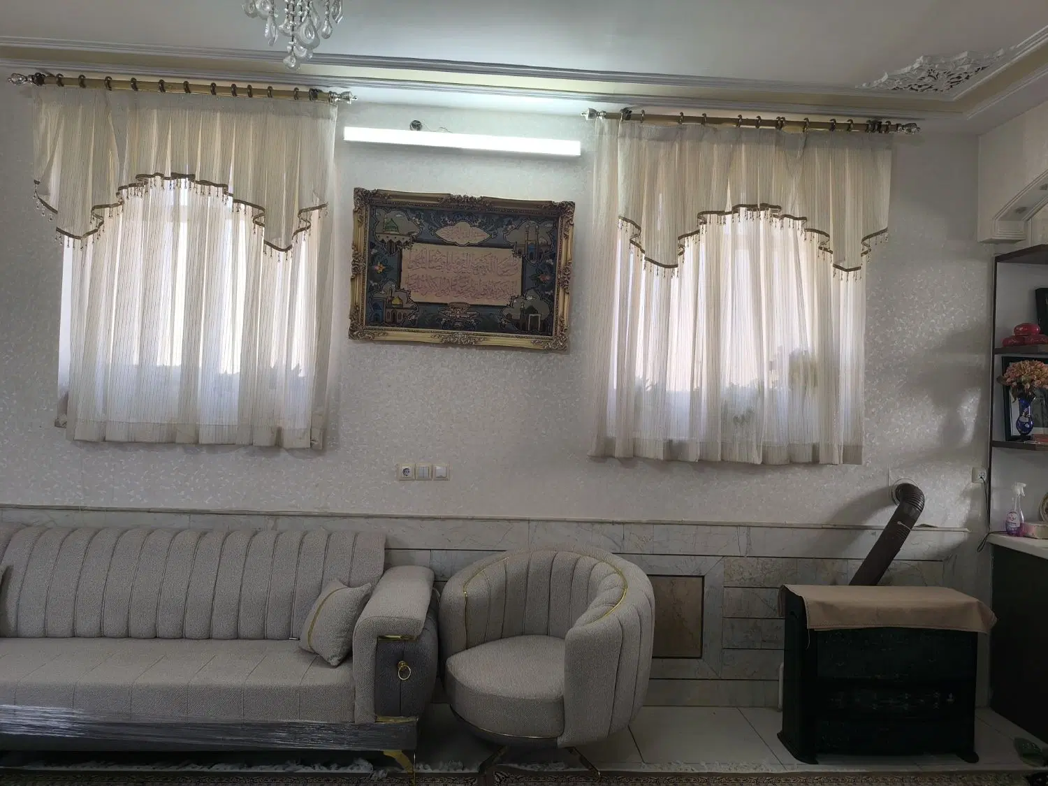 منزل دو طبقه خیابان ۲۲بهمن