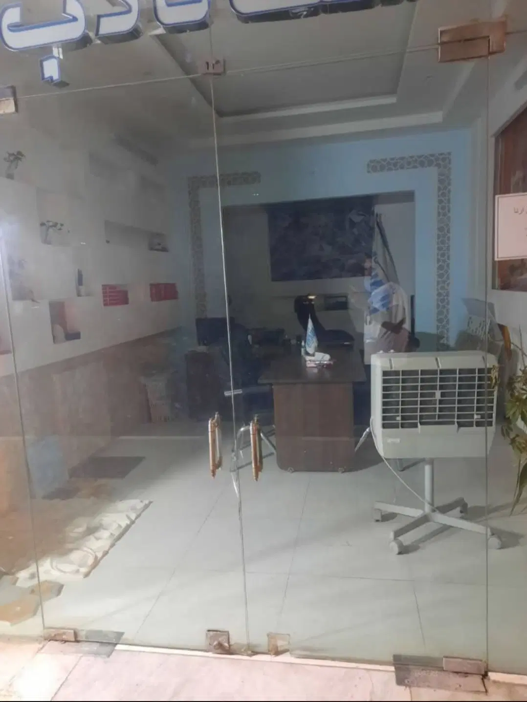 رهن و اجاره مغازه25مترتجاری دائم حاشیه بولوارآزادی