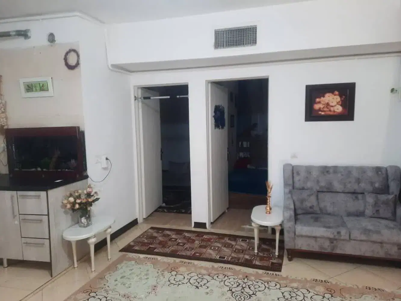 واحد سند دار 63 متری 2 خوابه .معاوضه باخودرو.