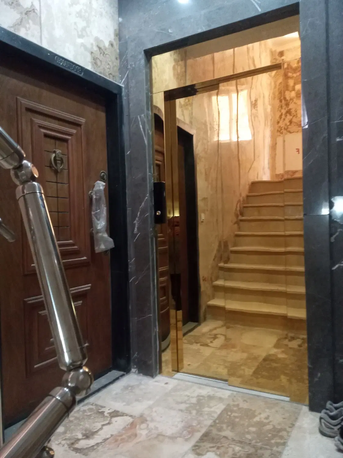 فروش اپارتمان۸۰متری اندیشه