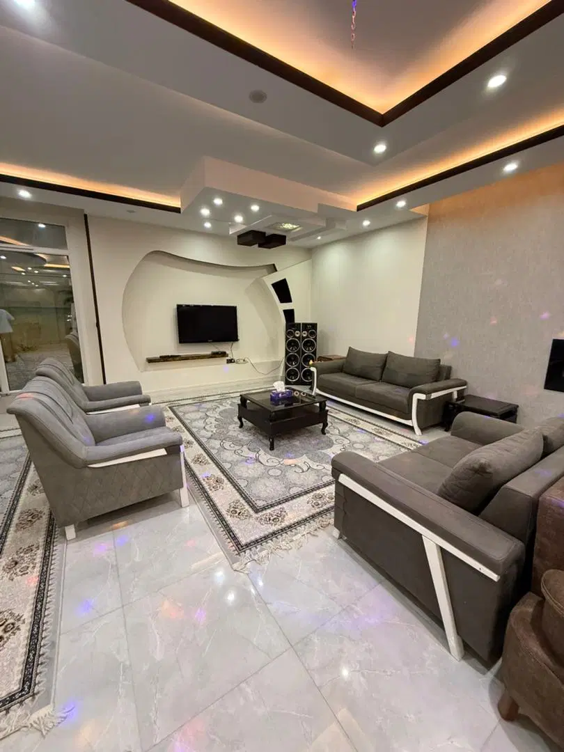 خانه ۱۰۰ متری باقرآباد