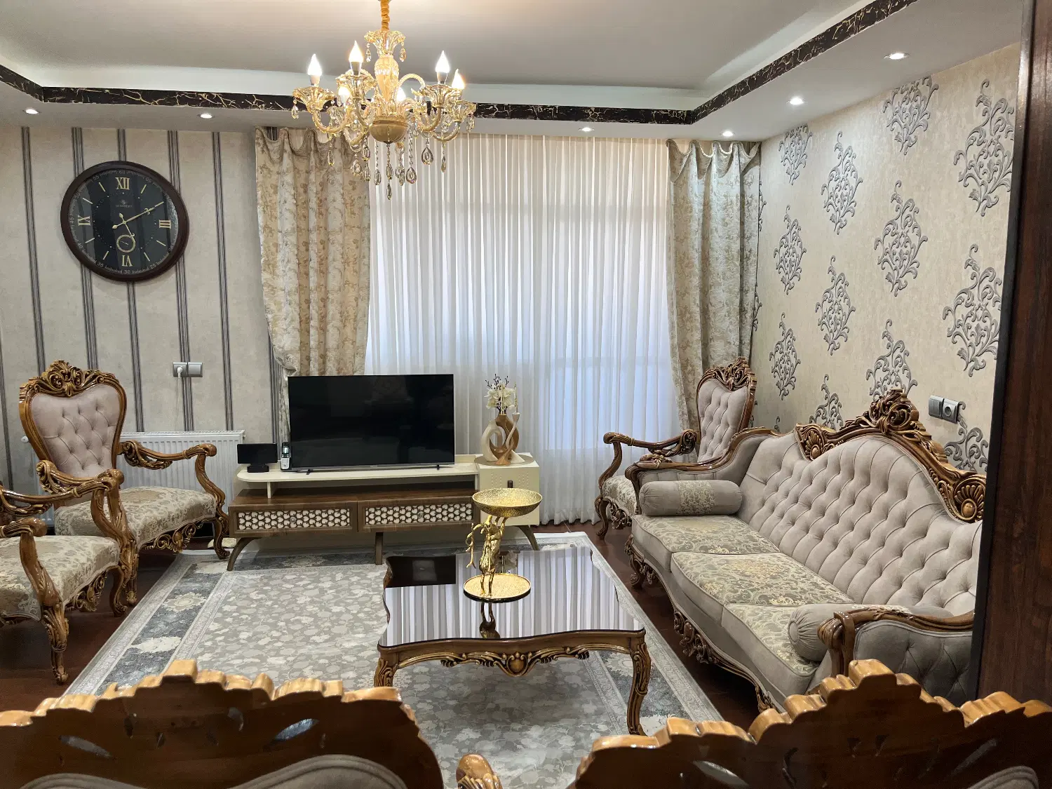 آپارتمان ۸۲ متری ۲ خوابه لوکس