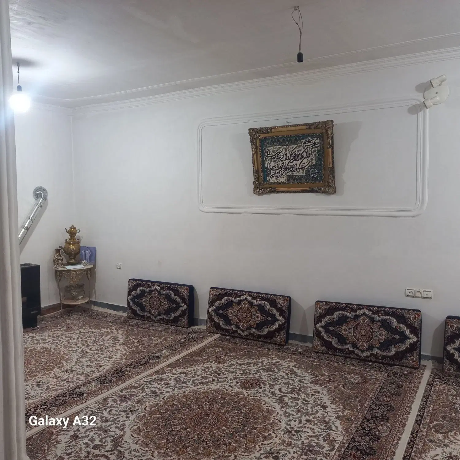 حیاط سه طبقه آخر عباسی صالح آباد