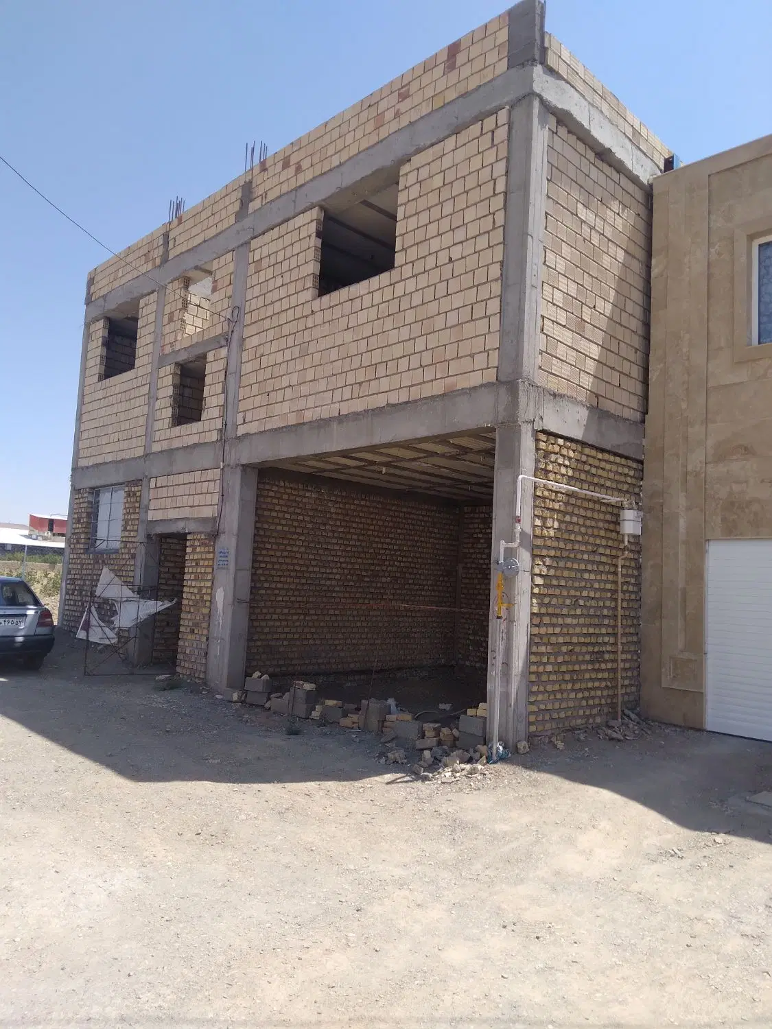 ساختمان ۲طبقه