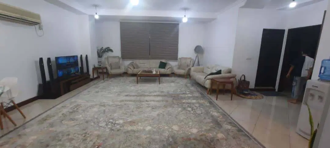 رهن سه خواب در آکواریوم روبروی بیمارستان خاتم