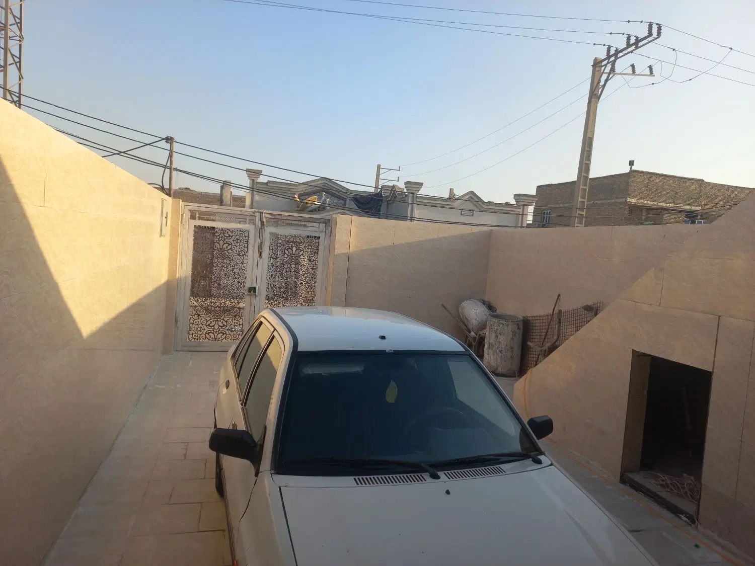 خانه درخیابان ۶کروشات