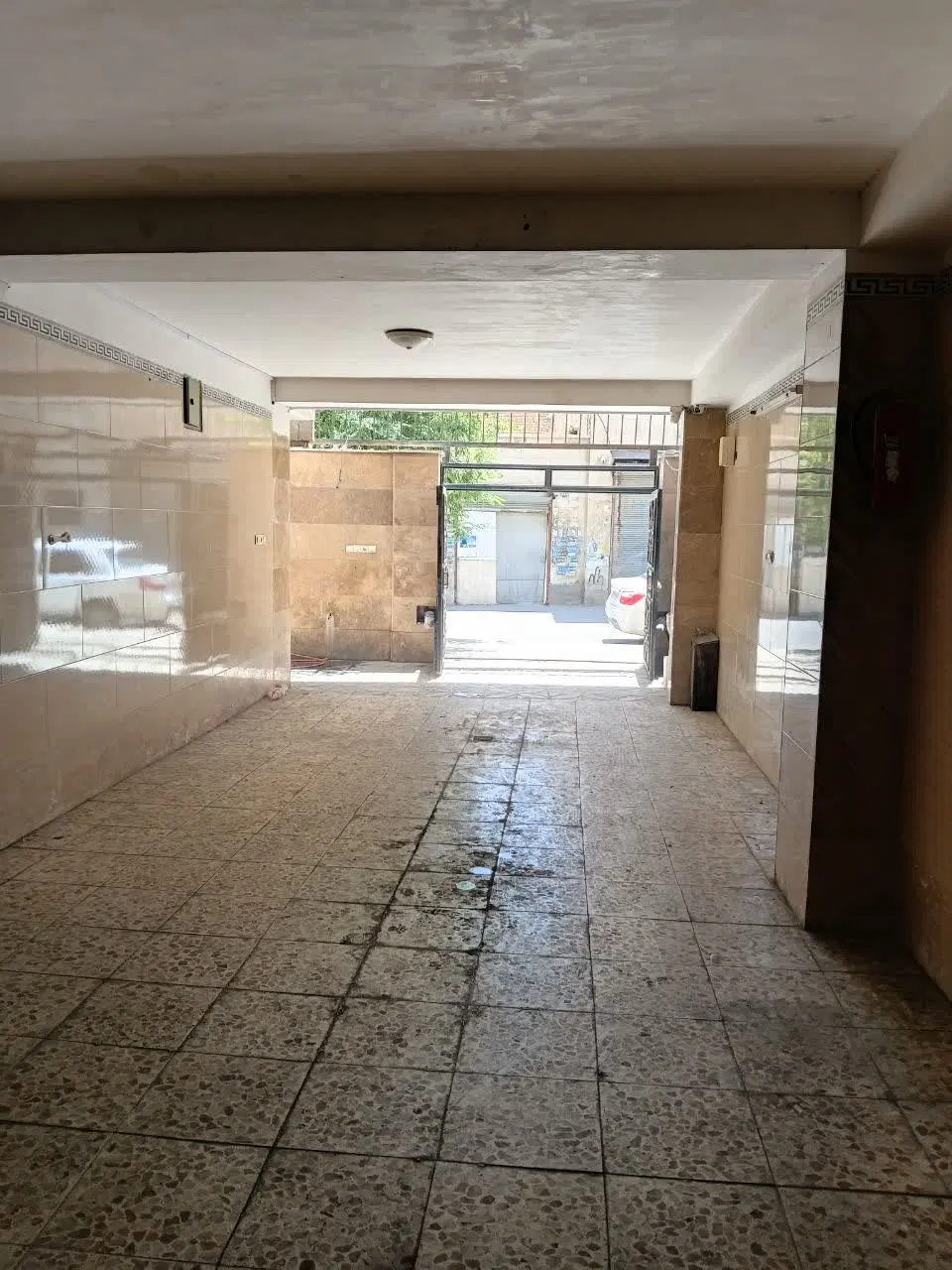 فروش یکجا آپارتمان