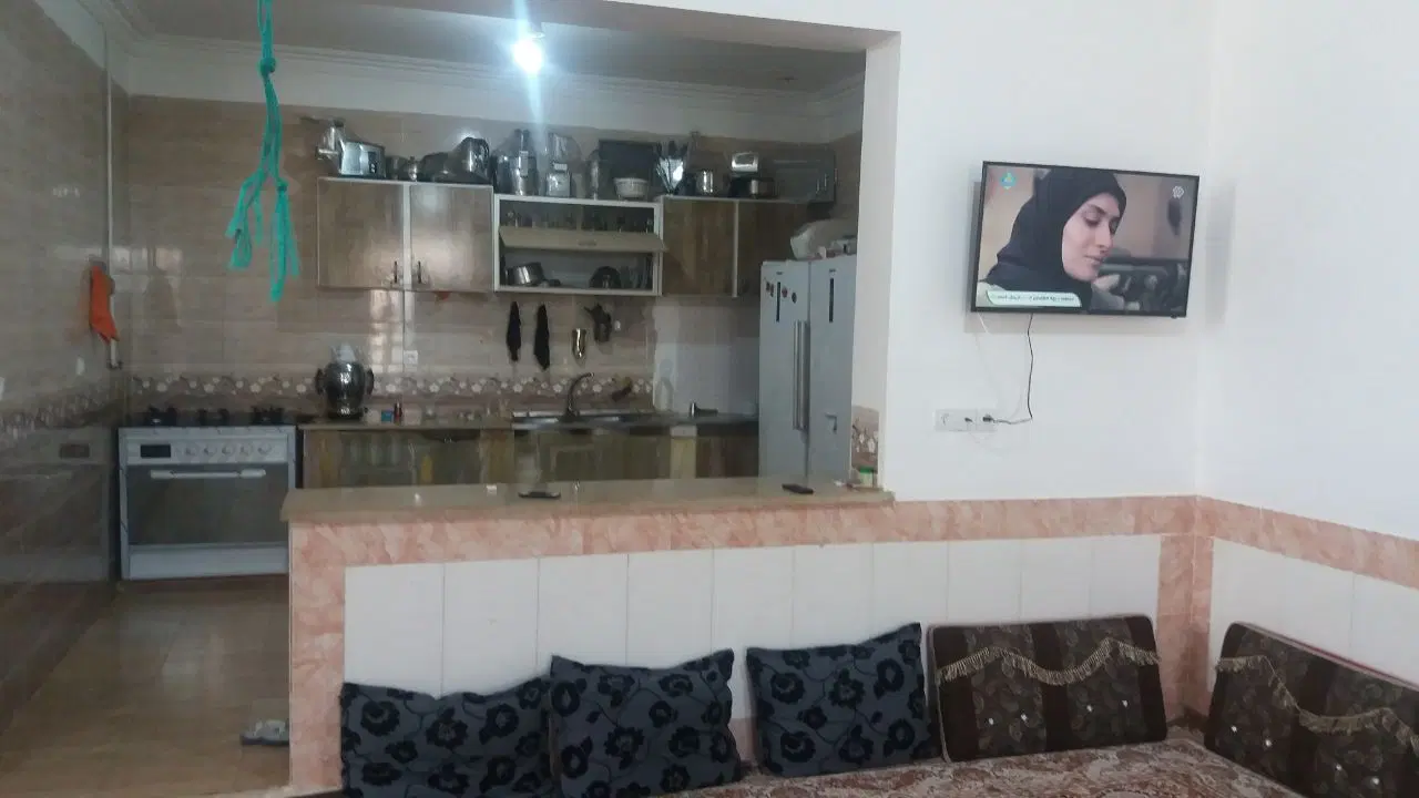 فروش فوری منزل بزرگ در حکمتِ لاج