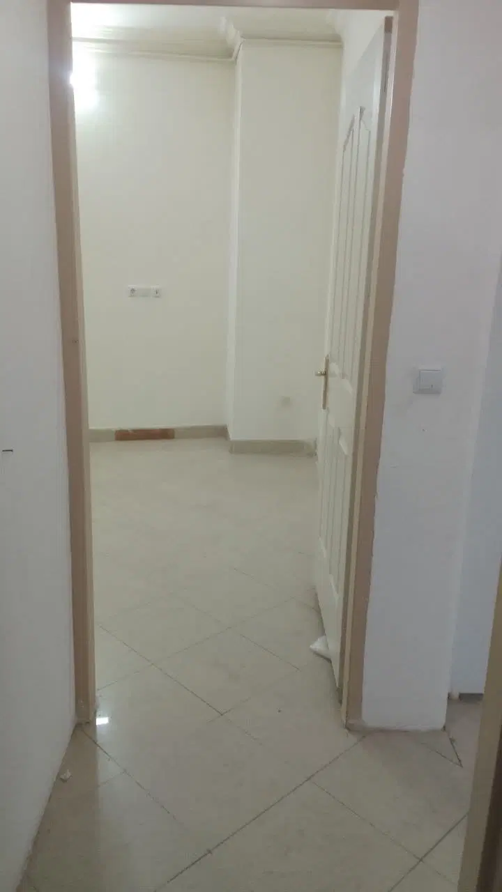 آپارتمان حاشیه خیابان