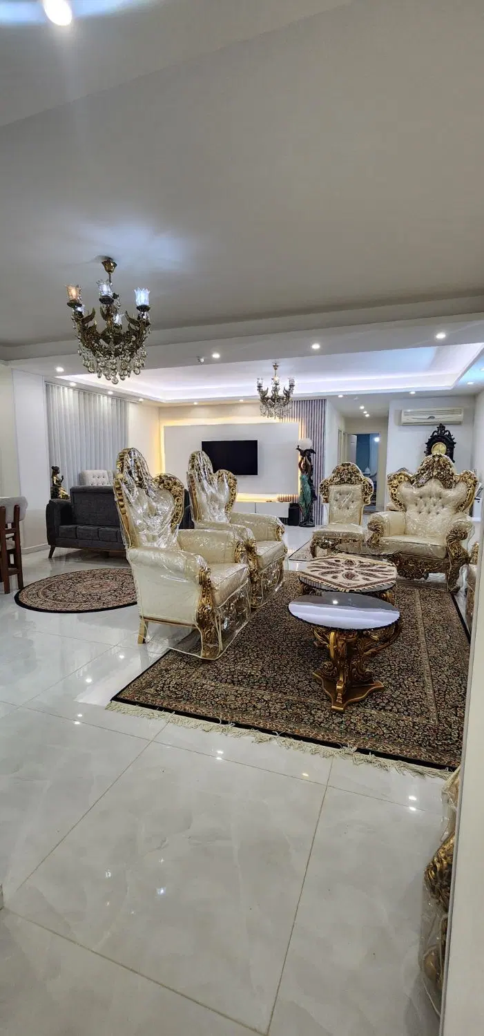 آپارتمان ۱۴۰ متری_بر اصلی آپادانا_تک واحدی