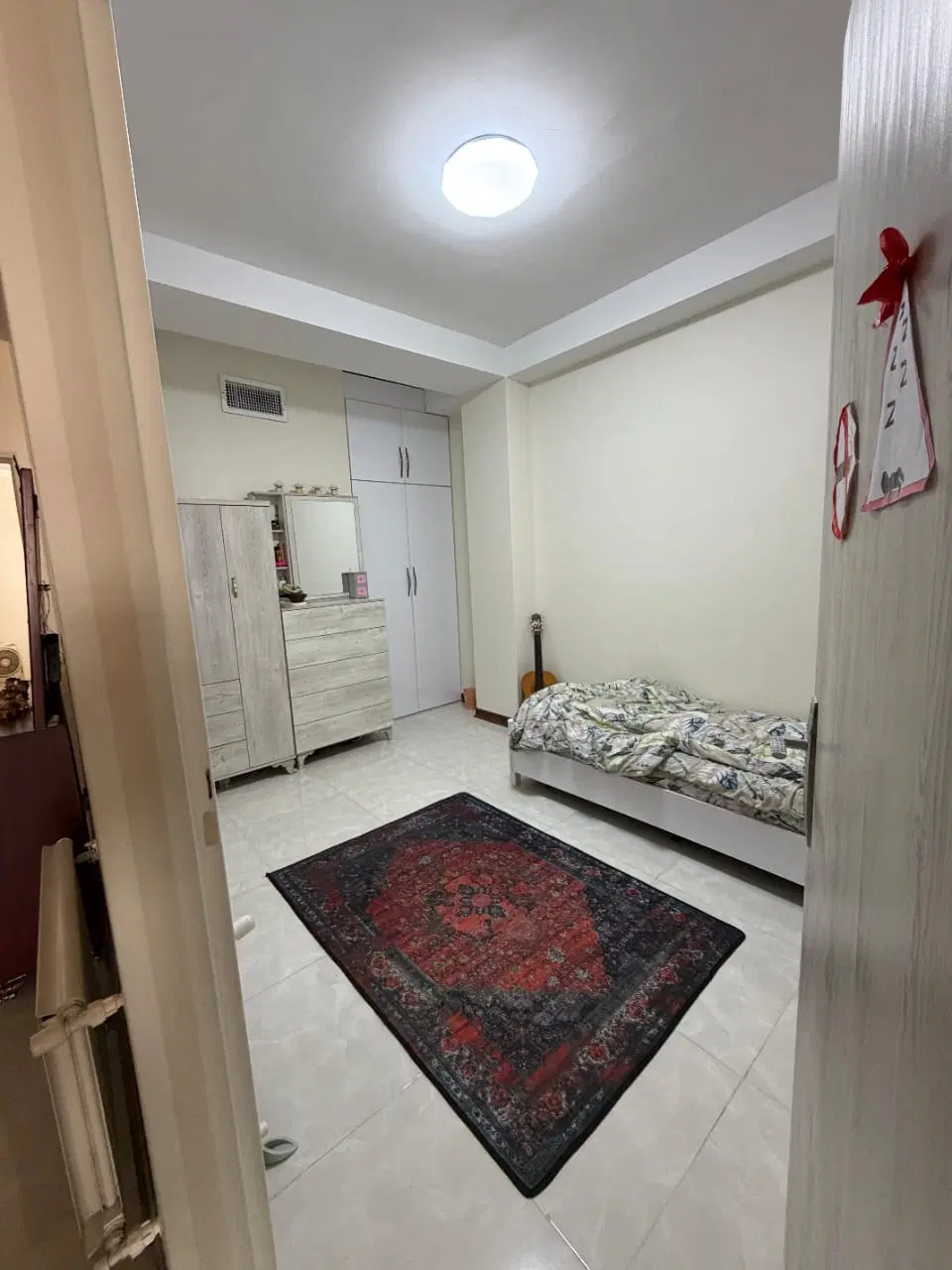 ۱۳۰متر_۲خواب_بالاخونه_۲تا کولر_پارکینگ دار