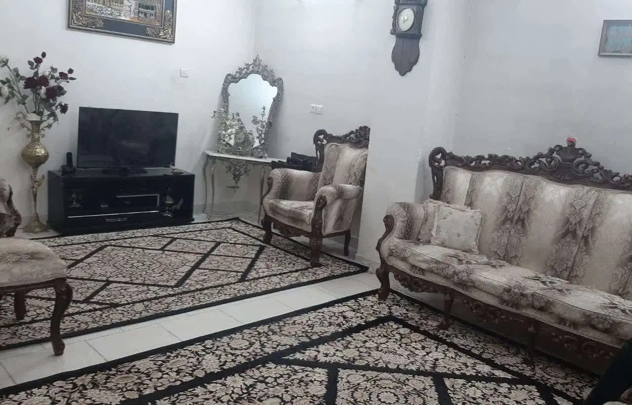 آپارتمان ۷۲متری ،مرکز شهر ،خ شهید بهشتی