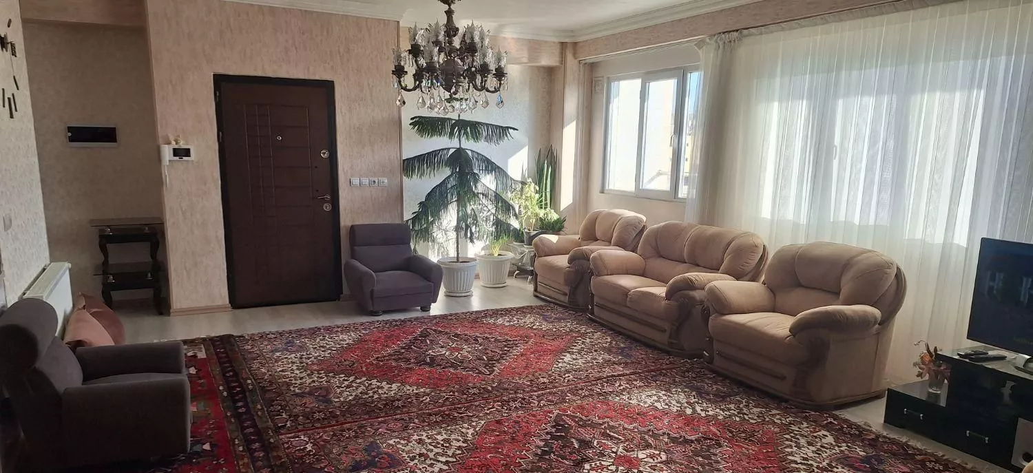 آپارتمان۱۰۸متر شمس تبریزی شکلی