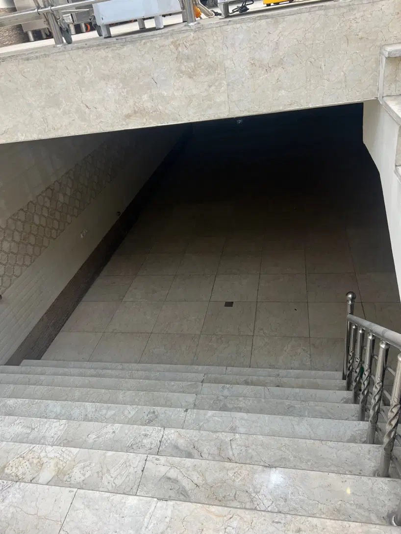 اجاره مغازه ۴ طبقه نعمت اباد پوریا ولی ۱۰۰ متری