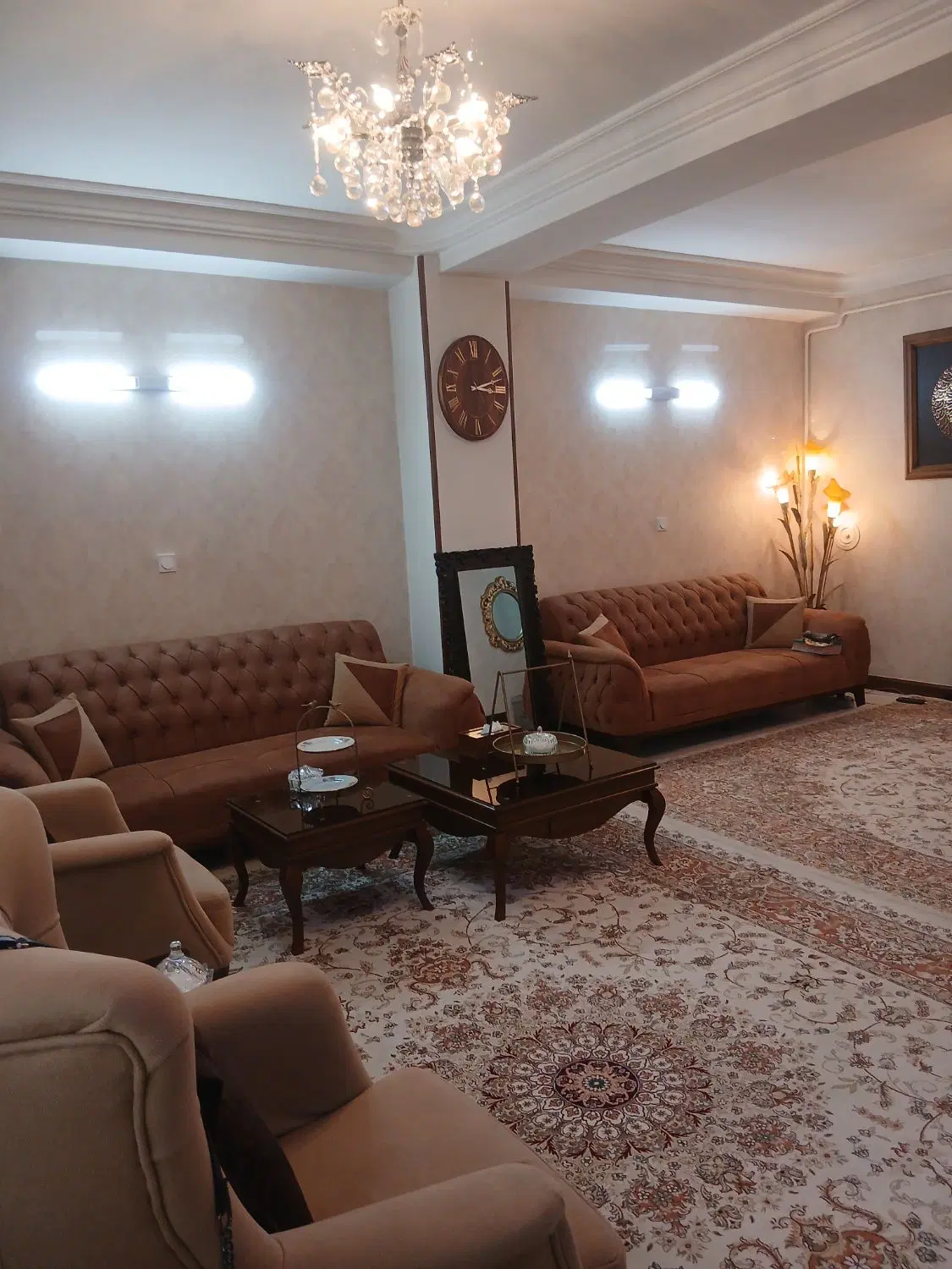 اندیشه۹۲مترشخصیسازپارکینگ‌دوبل‌انباری‌تراس تکواحدی