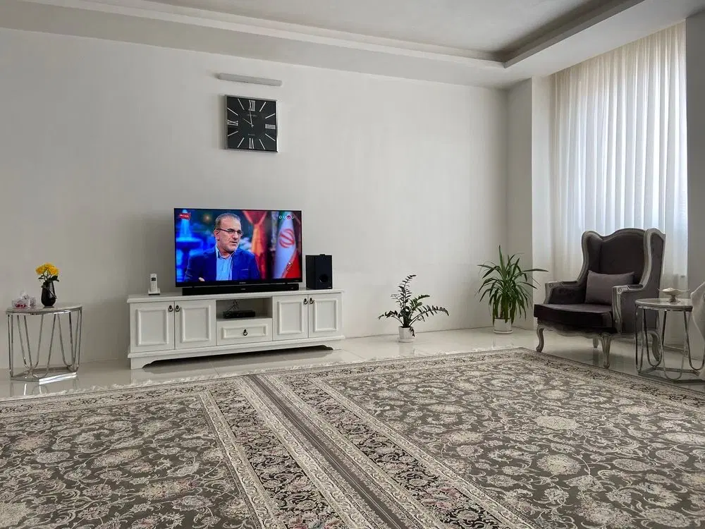اپارتمان باغچه بان 137متری