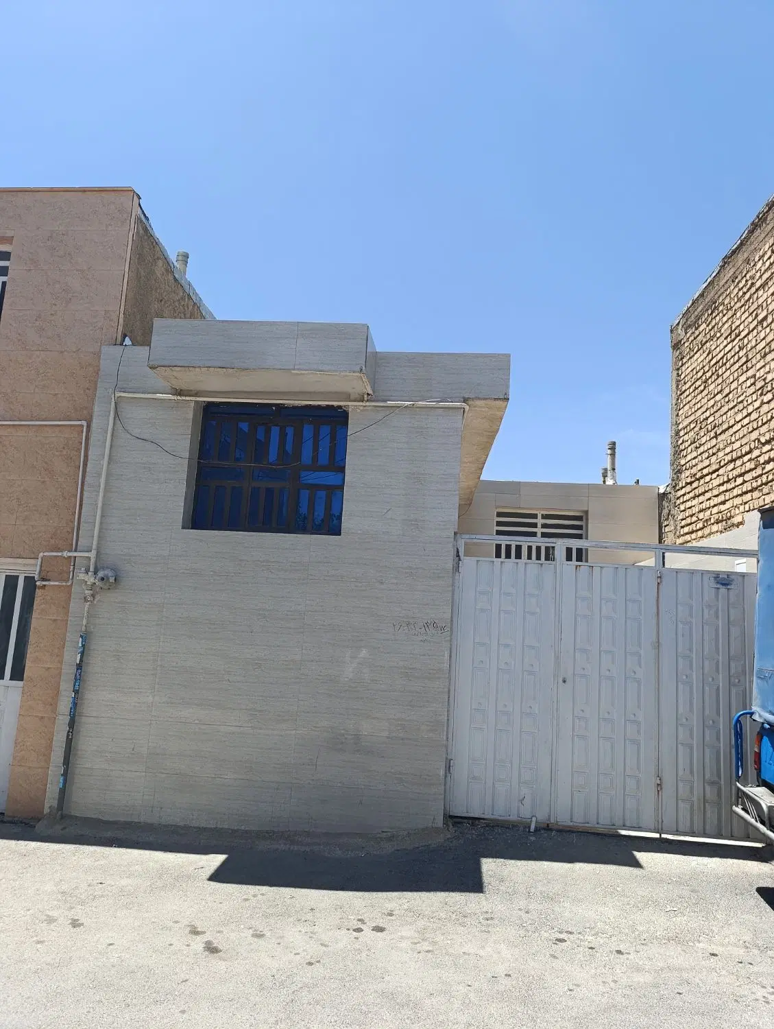 دو خوابه  پروانه ساخت ،سقف سبک ،خانه کرسی دار
