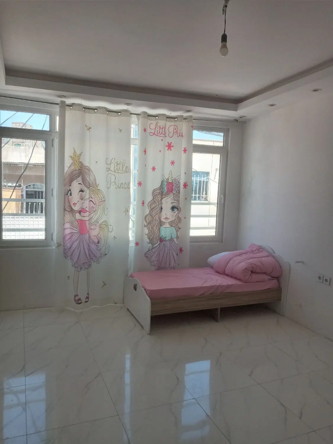 ویلایی نقلی تازه ساخت تخلیه
