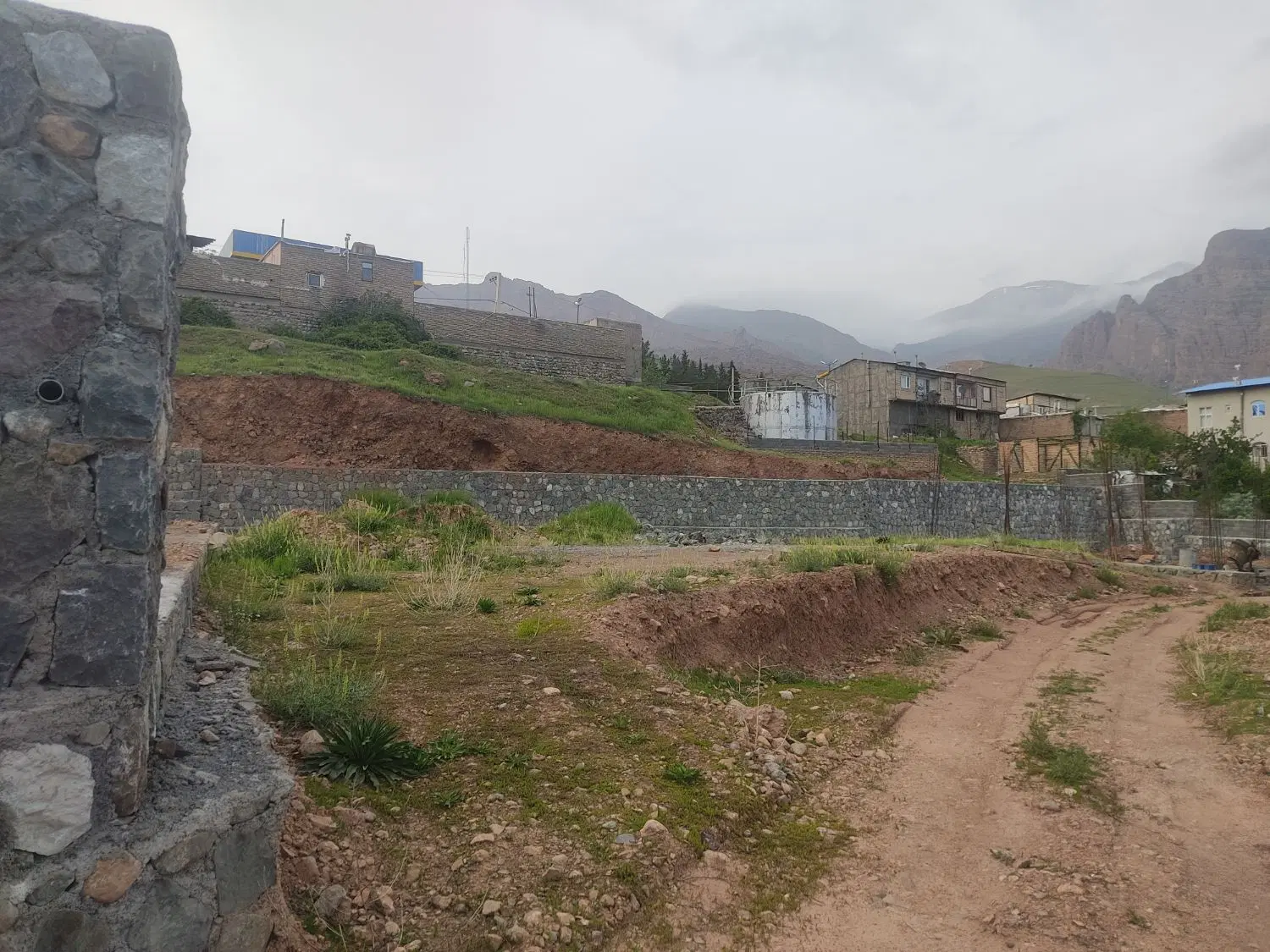 زمین مسکونی خوش‌موقعیت_ مناسب ساخت ویلا_ الموت