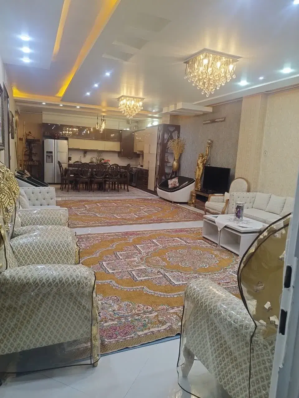 فروش آپارتمان سه طبقه