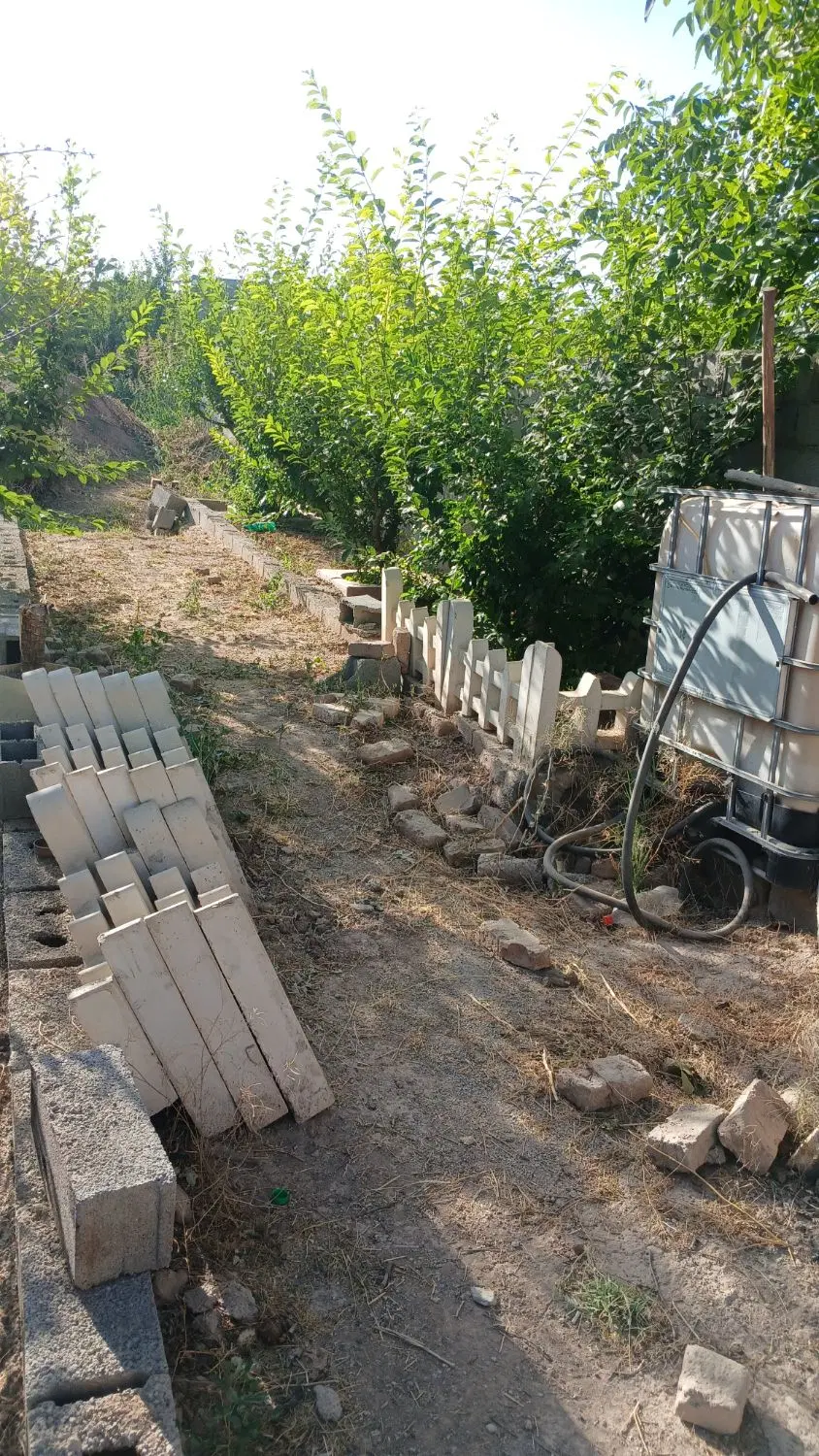 باغچه 310 متری