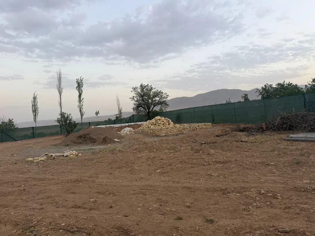 زمین باغ ۱۲۰۰متر پشت دهکده پارس باغات کهریز