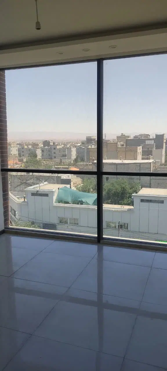 ۷۵تر دفتر کار نوساز مدرن حاشیه بلوار اصلی