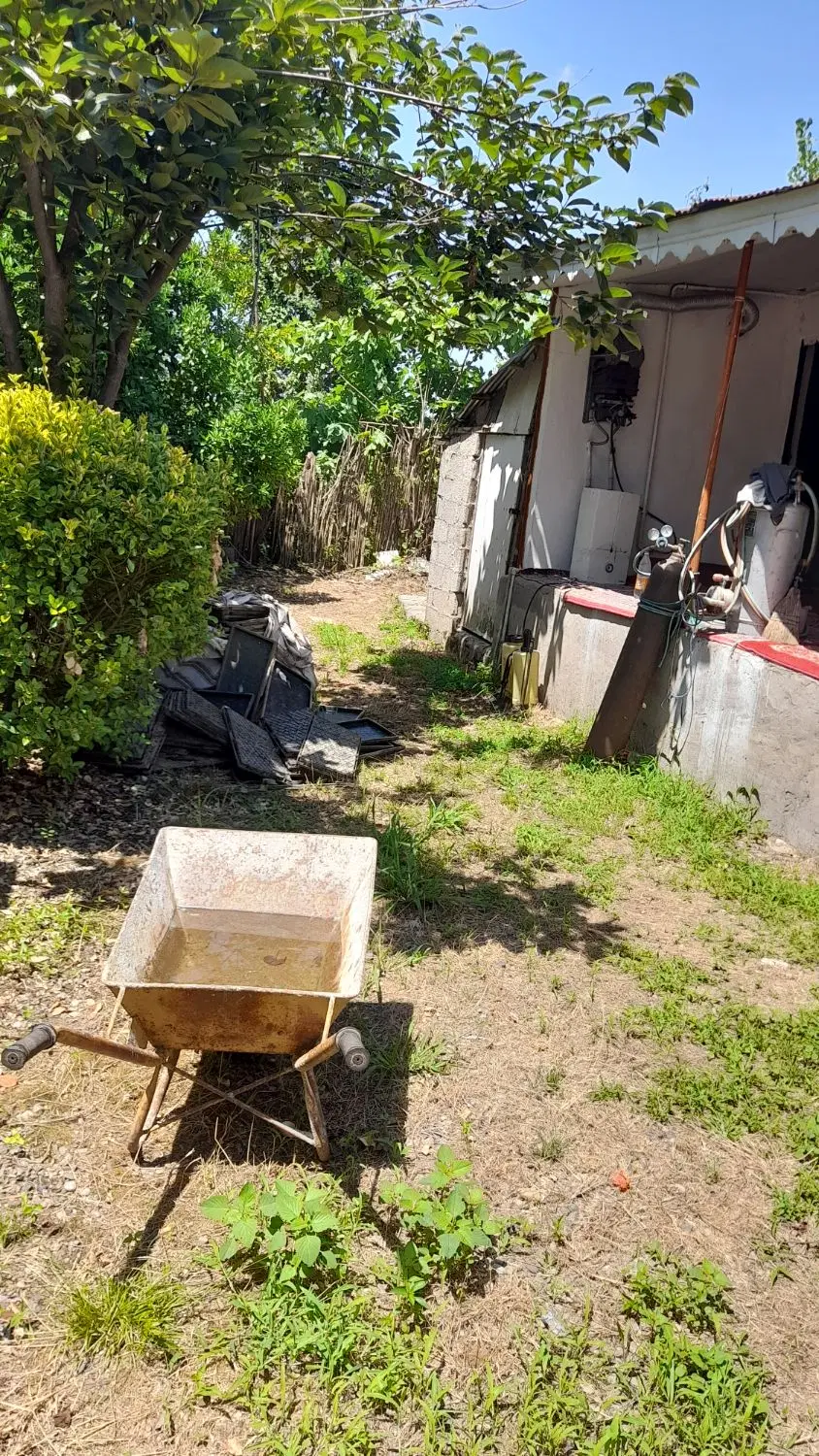 خانه به همراه زمین