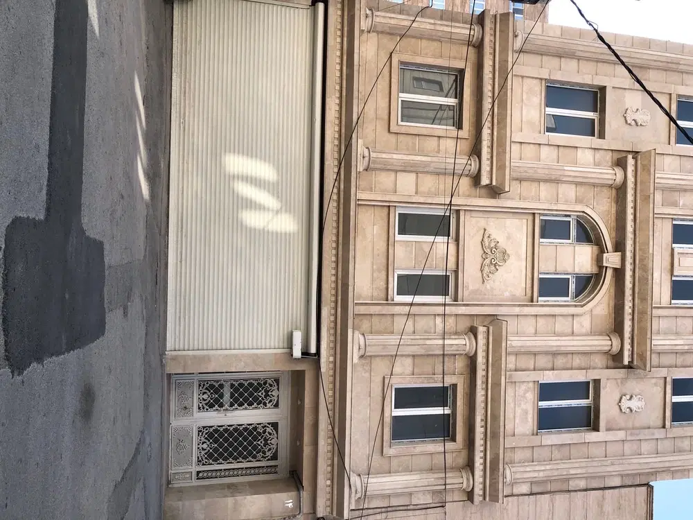 فروش واحد ۱۴۸ متری، بر خیابان اصلی شهرک نادری