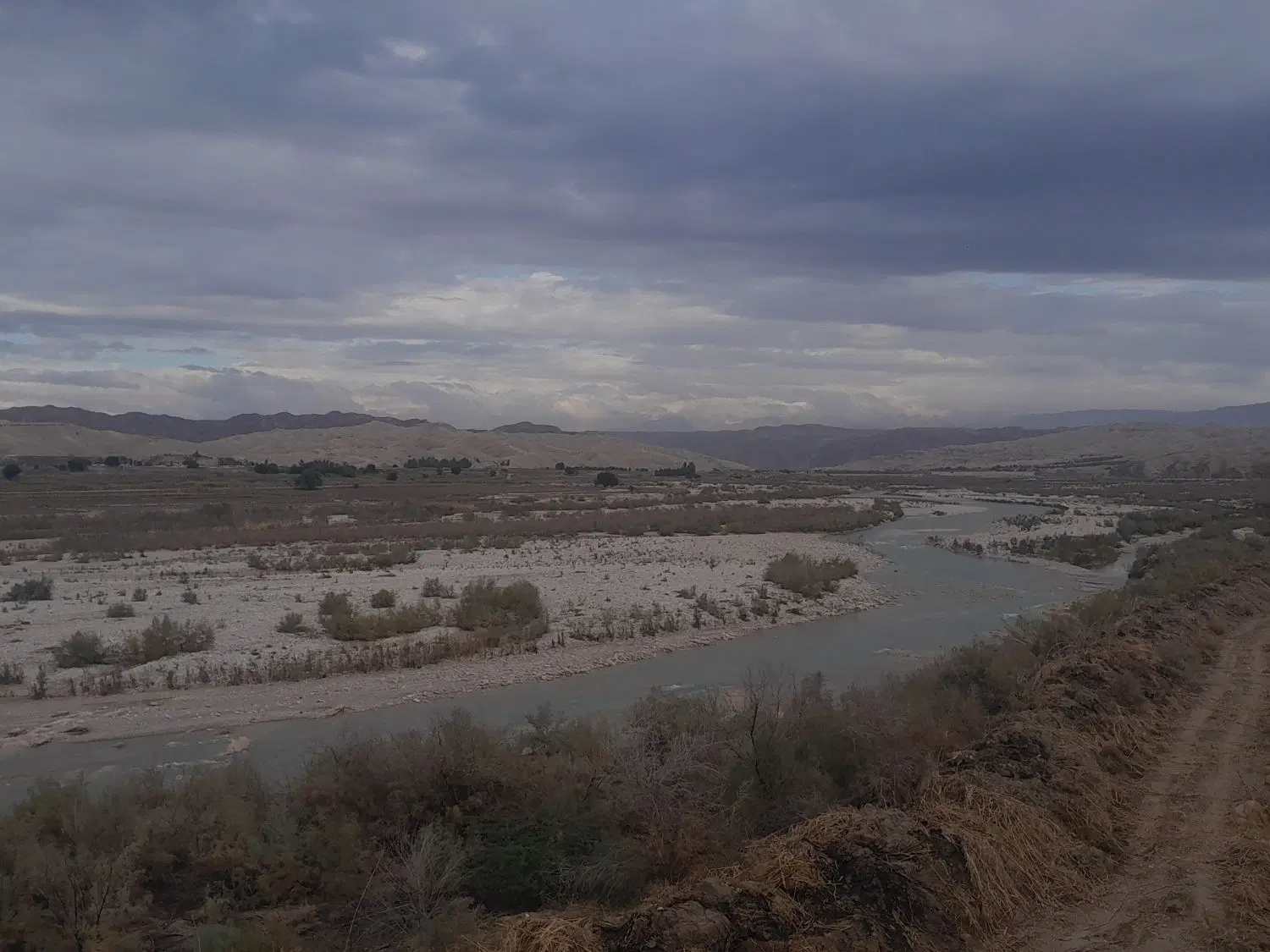 زمین ۱۲۰ متری