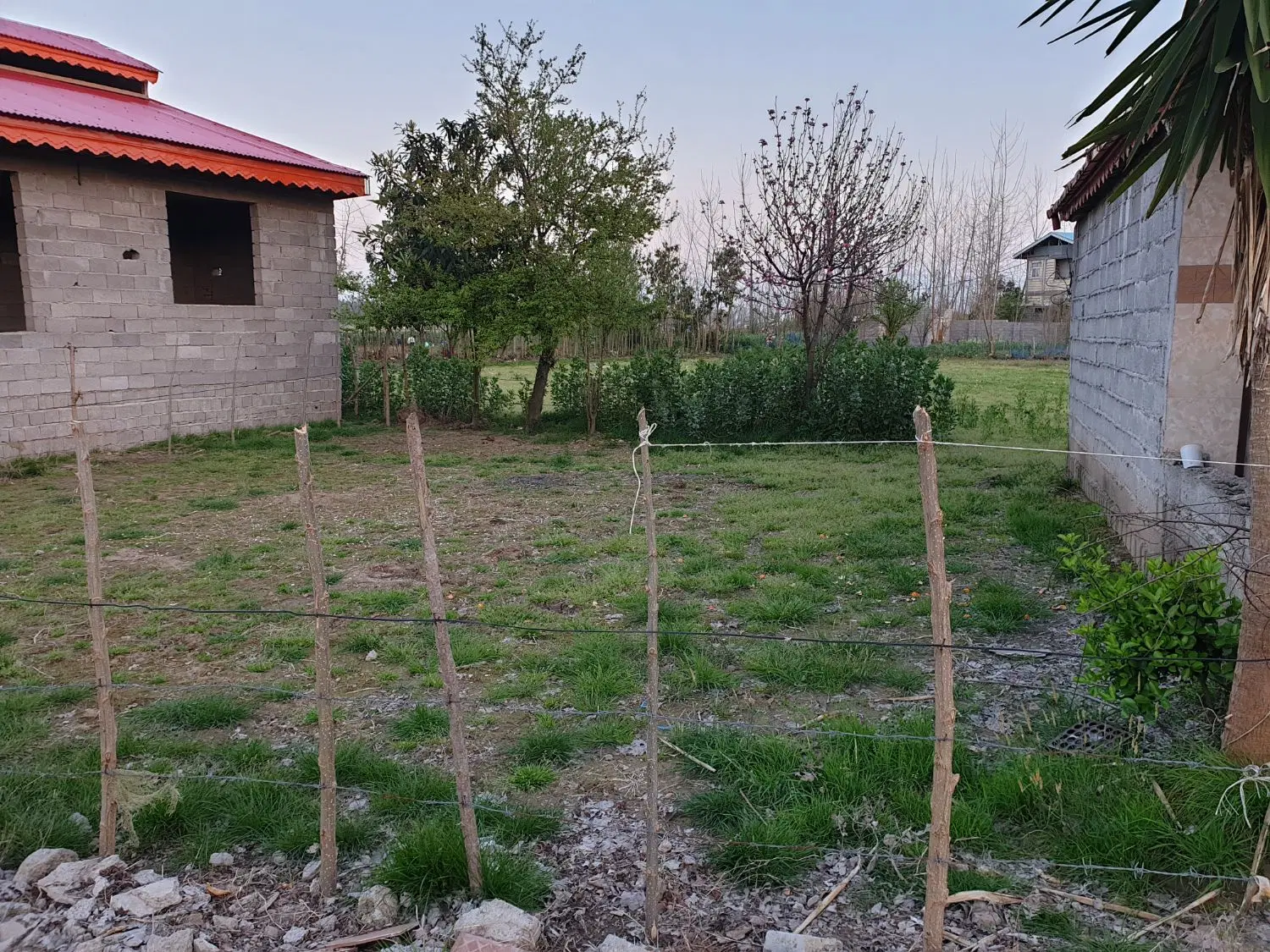 زمین مسکونی