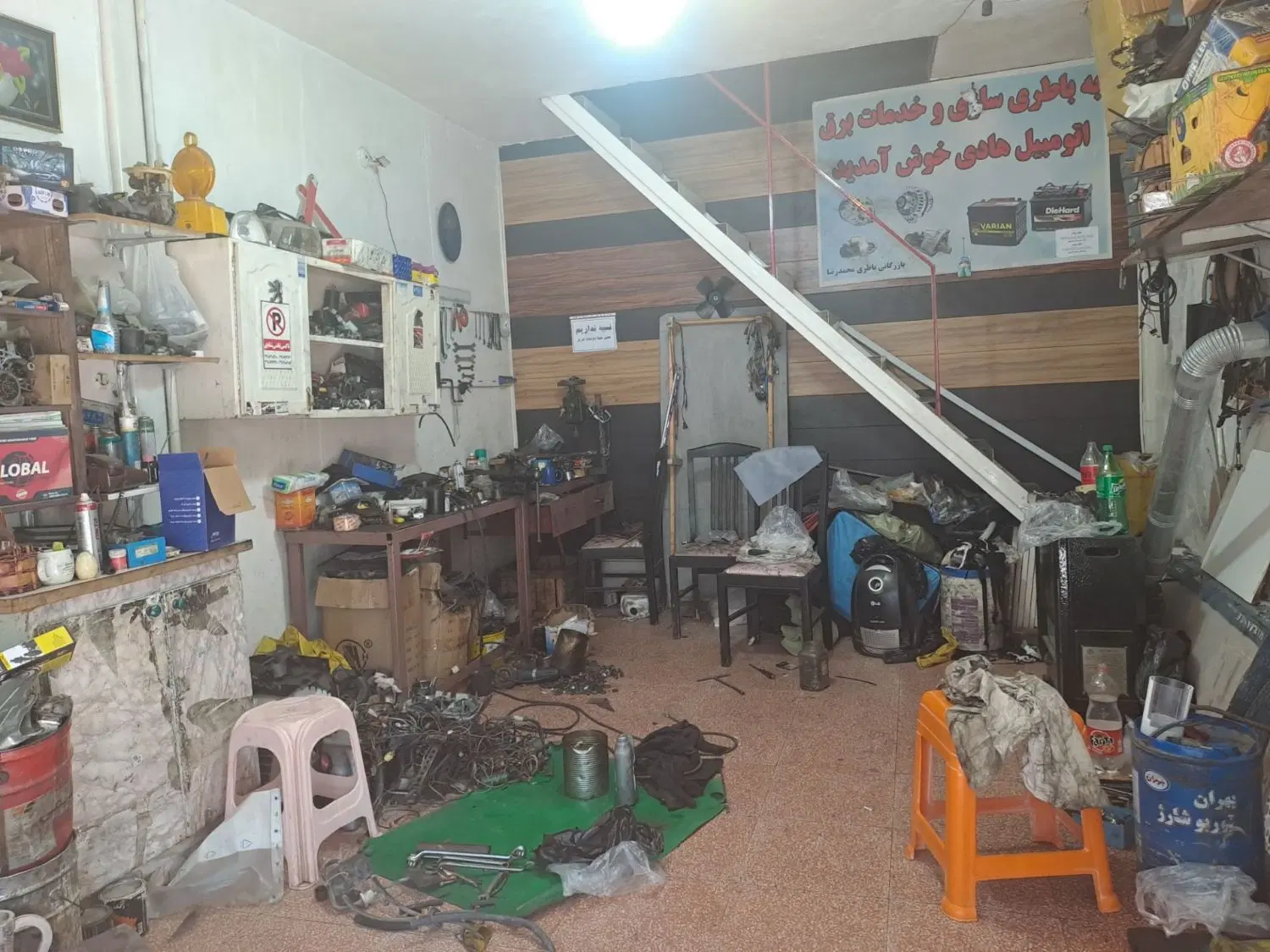 رهن مغازه ۲۶ متری بالکن دار آخونی