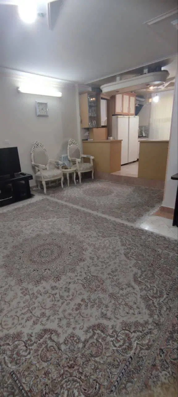 ۶۹متر دوخواب  بینظیر طبقه اول جیحون تقاطع طوس