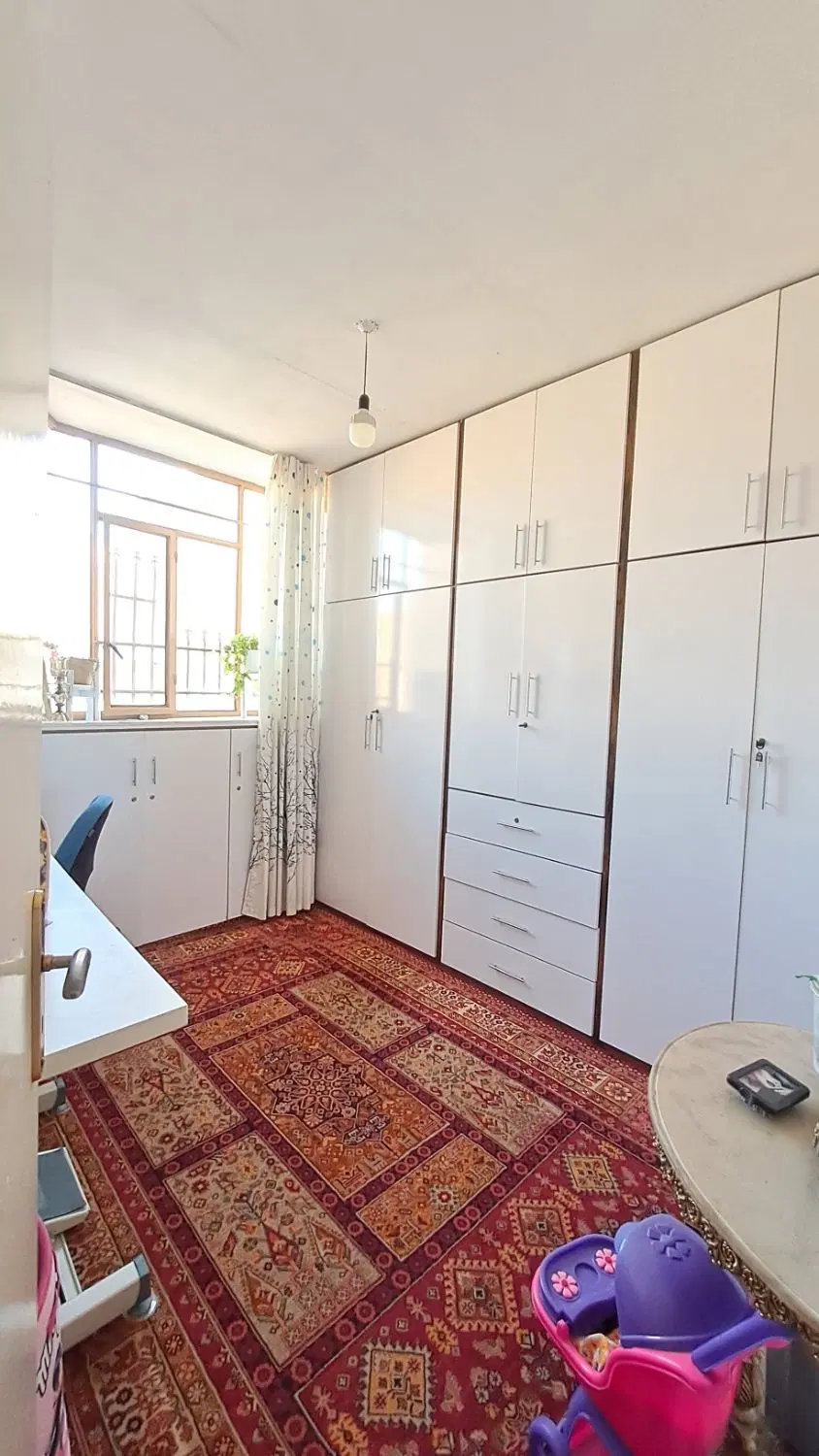 سه طبقه ویلایی طبرسی شمالی