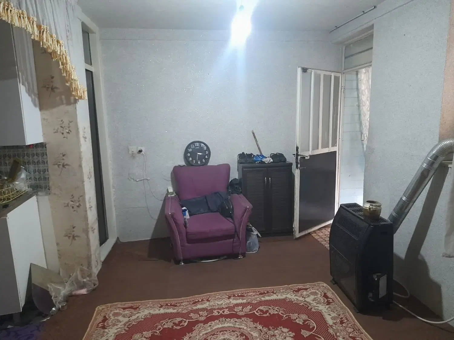 زیرزمین ۳تا پله میخوره ۷۰متری