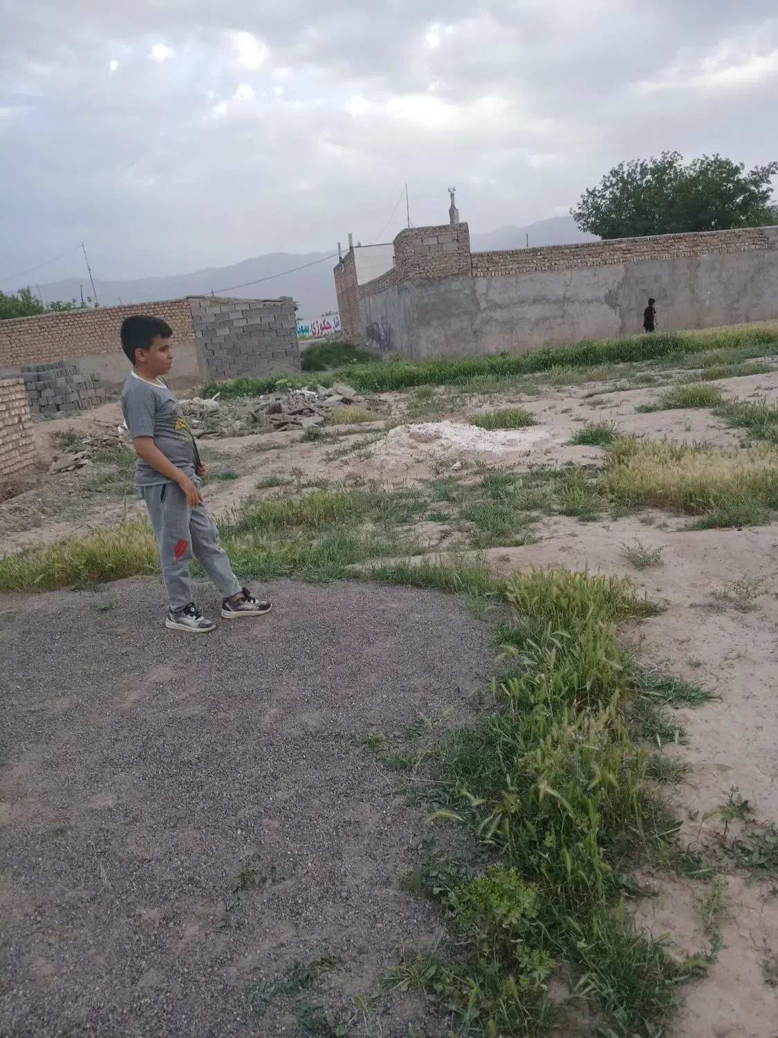 ۲۰۰متر زمین جاده فیلخانه روستای تورانی