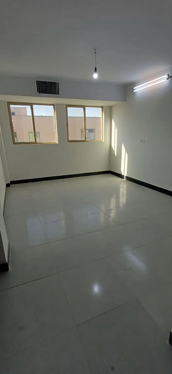 ۷۸ متری دوخواب سند دار تخلیه