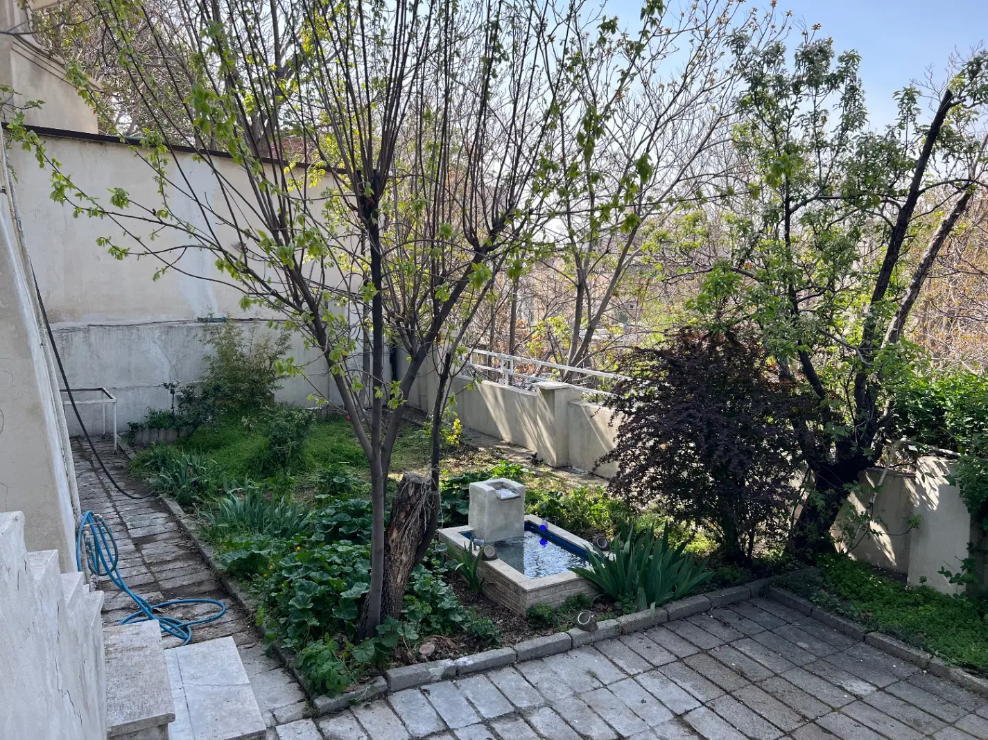 90 متر واحد دربست با ۱۵۰ متر حیاط اختصاصی