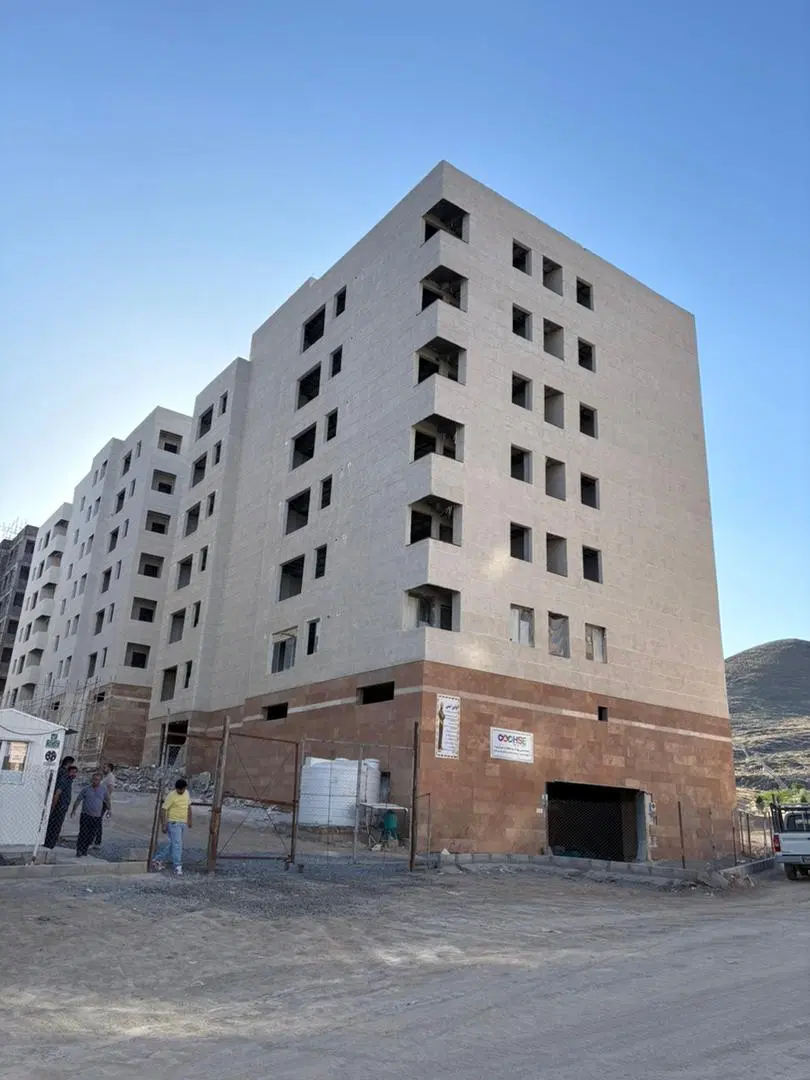 8100 واحدی