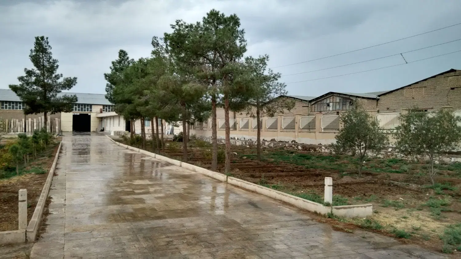 زمین دو بر با امکانات