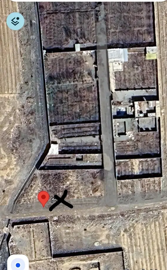 زمین سه کله چسب  بافت مسکونی