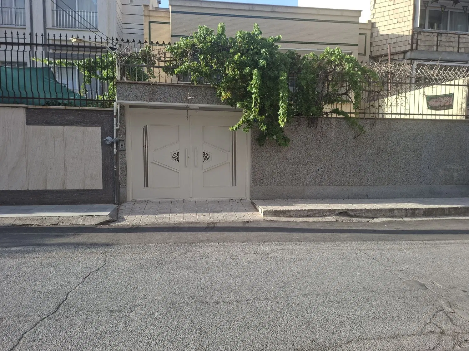 اجاره ۲ طبقه واحد مسکونی