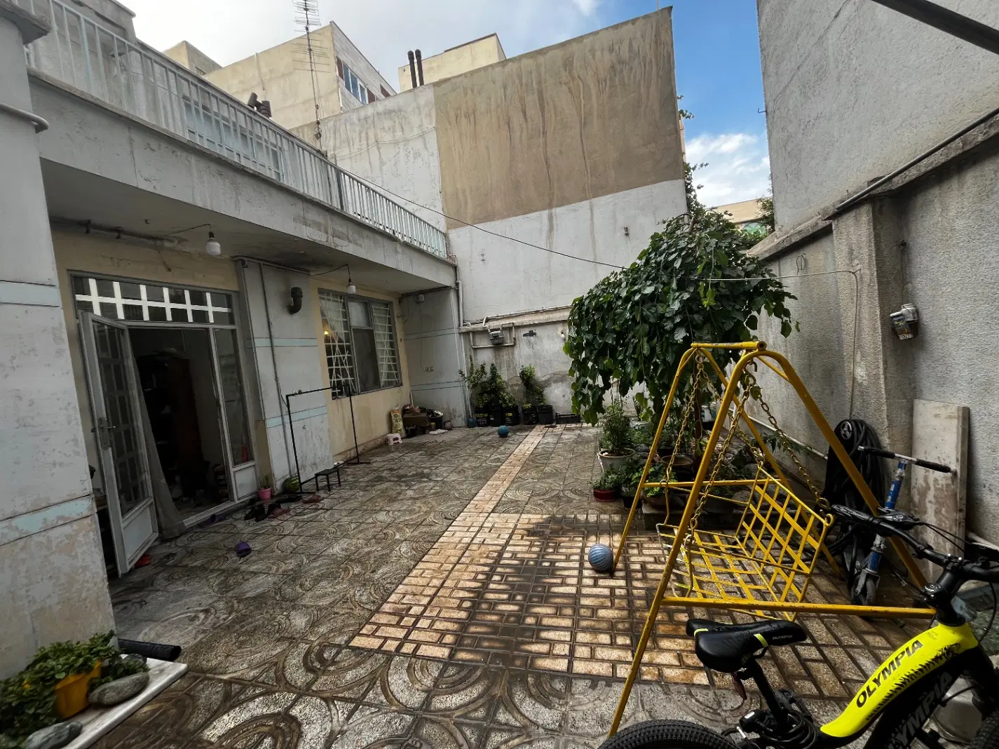 ملک کلنگی _ انبار _ کارگاه _بازار _سنگلج