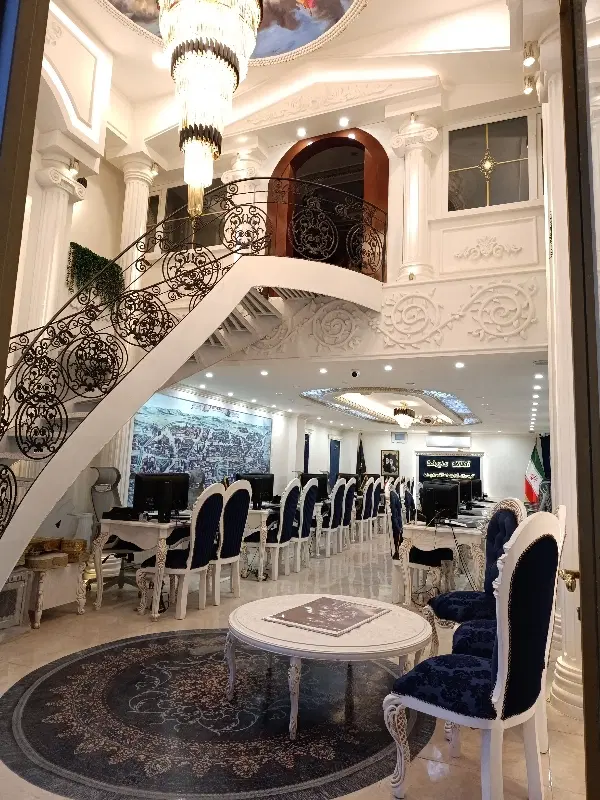 مغازه دربر خ طلاییه 110متر فول لاکچری