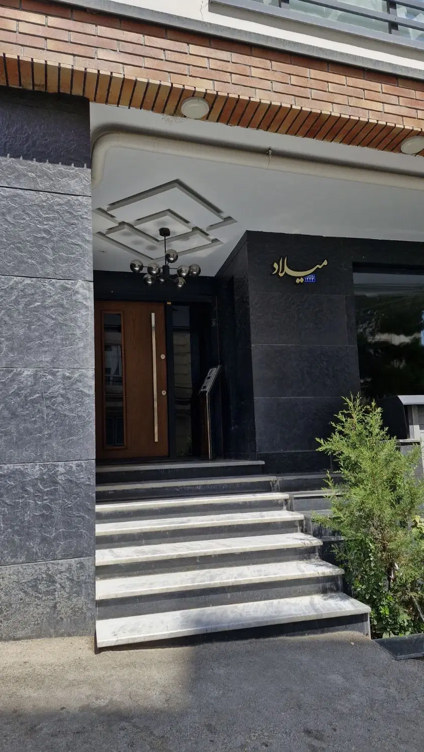 ۱۲۱ متر دوخواب،لوکیشن