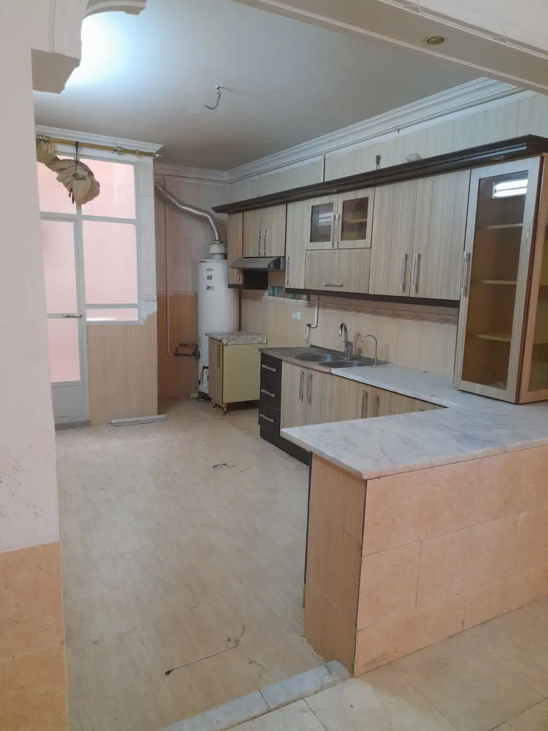 منزل مسکونی یک طبقه از دو طبقه  مقداد۵