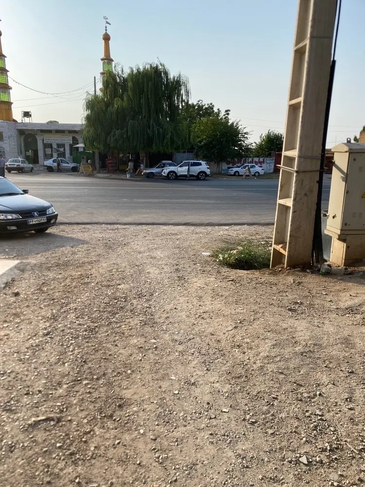 دو طبقه نیمه ساز کنار حوظه علمیه اهل سنت