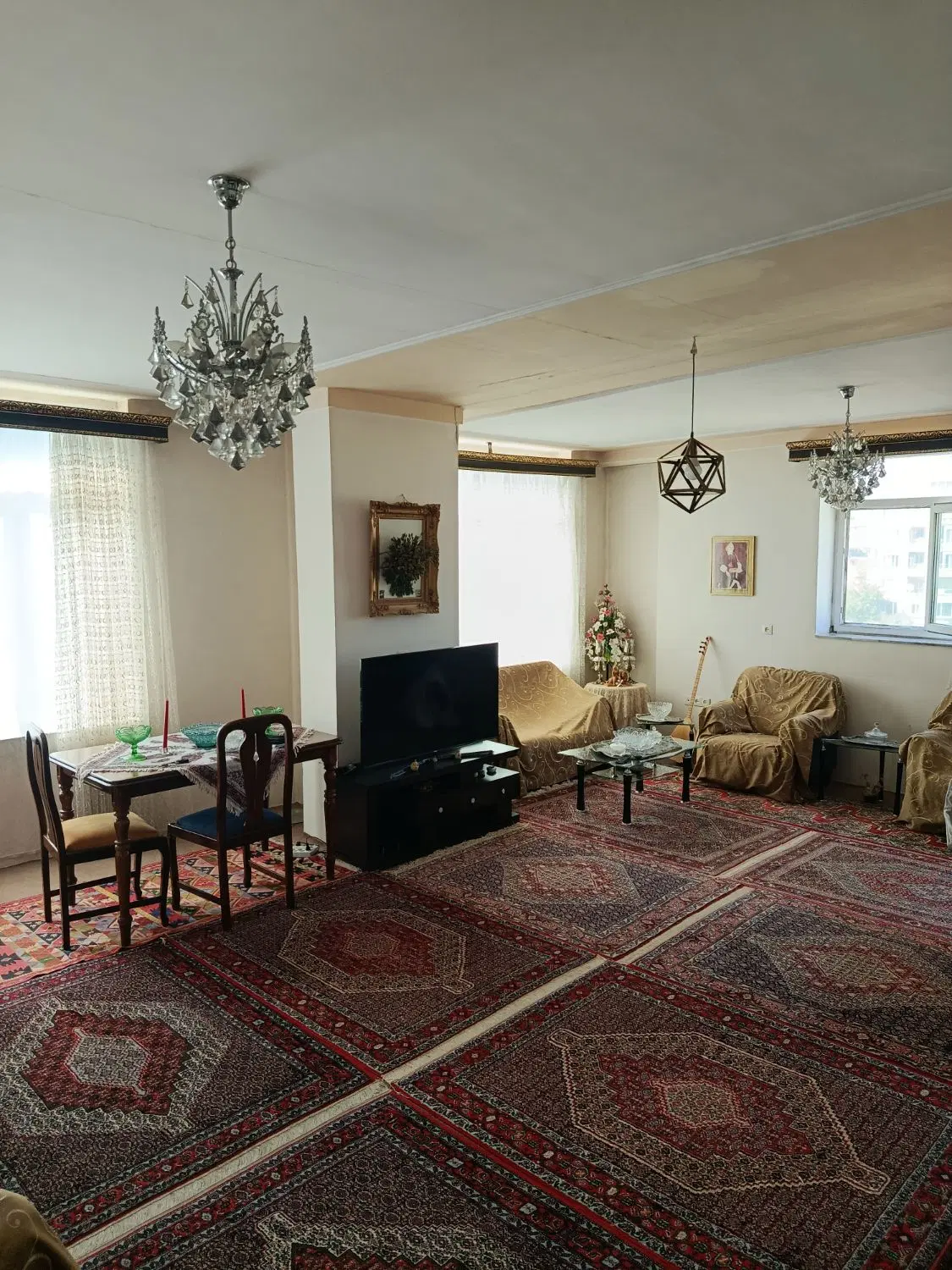 فروش یا معاوضه خانه ویلایی100متری خ وکیل